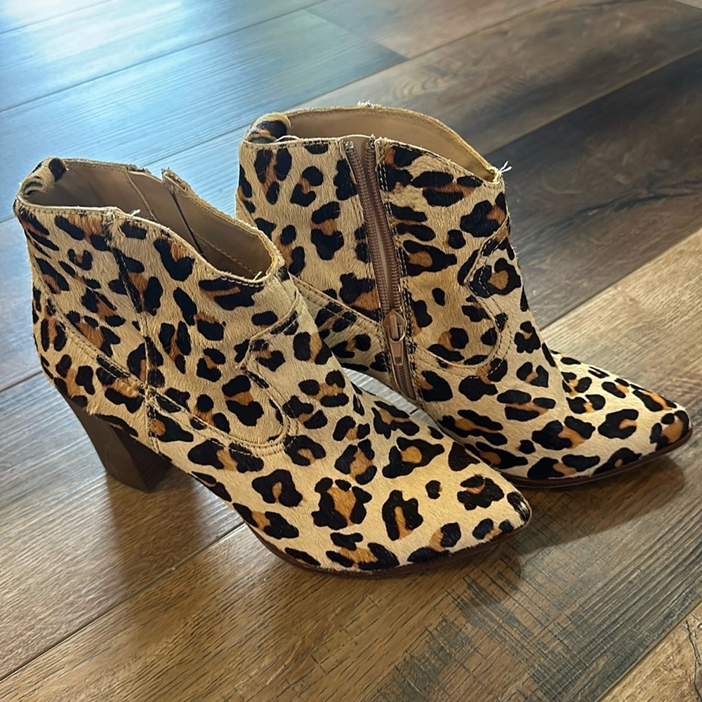 STEVE MADDEN LEOPARD PRINT REAL FUR ANKLE WESTERN BOOTS - size 7.5